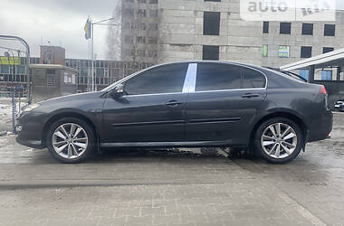 Renault Laguna Initiale Paris  2013