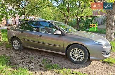 Renault Laguna  2010