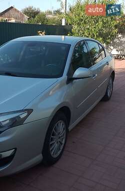 Renault Laguna  2012