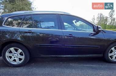 Renault Laguna  2012