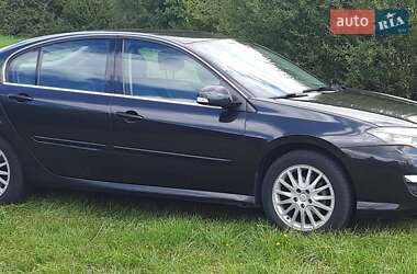 Renault Laguna  2011