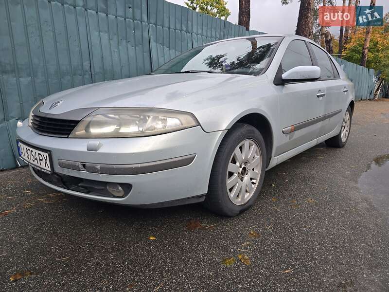 Ліфтбек Renault Laguna