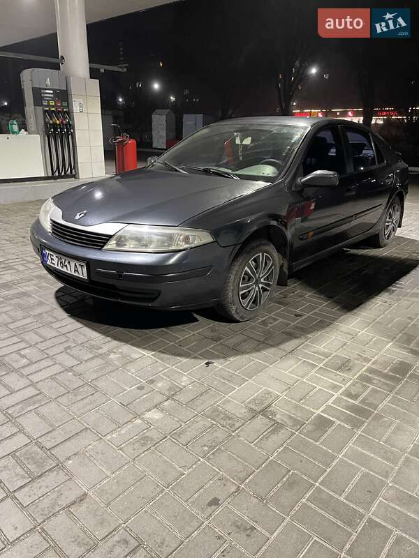 Легкові Renault Laguna