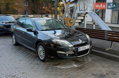 Renault Laguna  2012