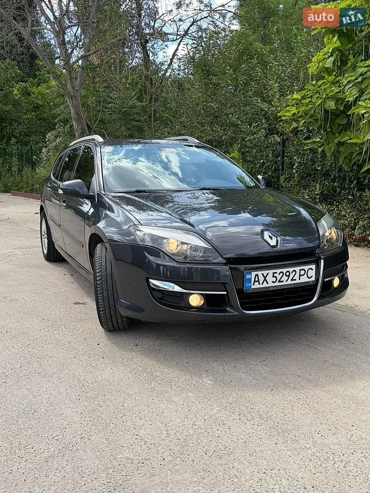 2011 Renault Laguna - фото 1