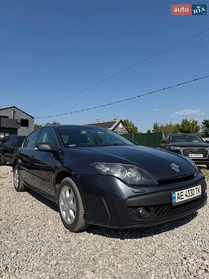 2010 Renault Laguna - мініатюра 2