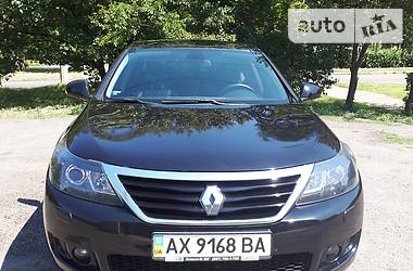 Renault Latitude  2012