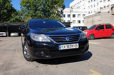 Renault Latitude GAS 2011