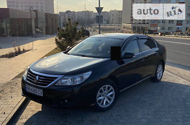 Renault Latitude  2011