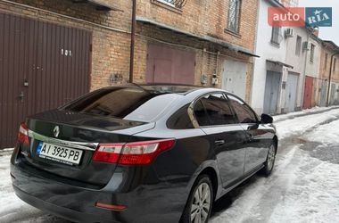 Renault Latitude  2012