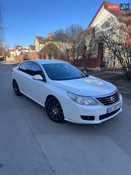 Renault Latitude