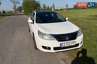 Renault Latitude  2012