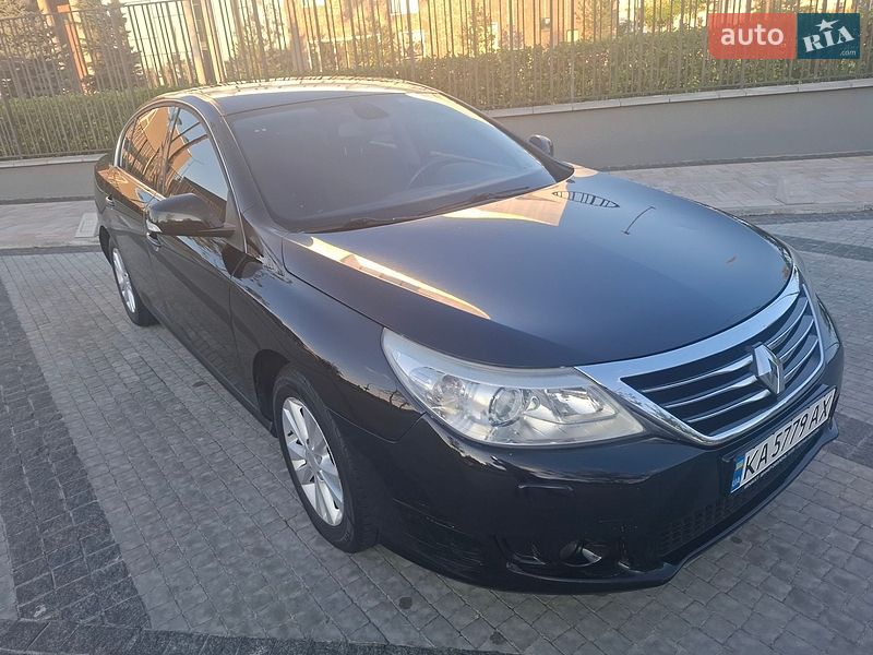 Седан Renault Latitude 2011 в Киеве