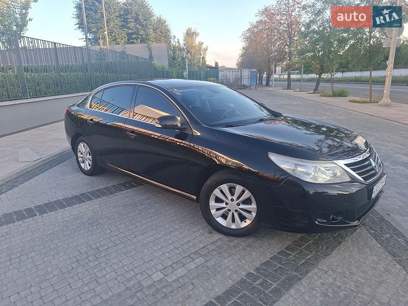 Седан Renault Latitude 2011 в Киеве