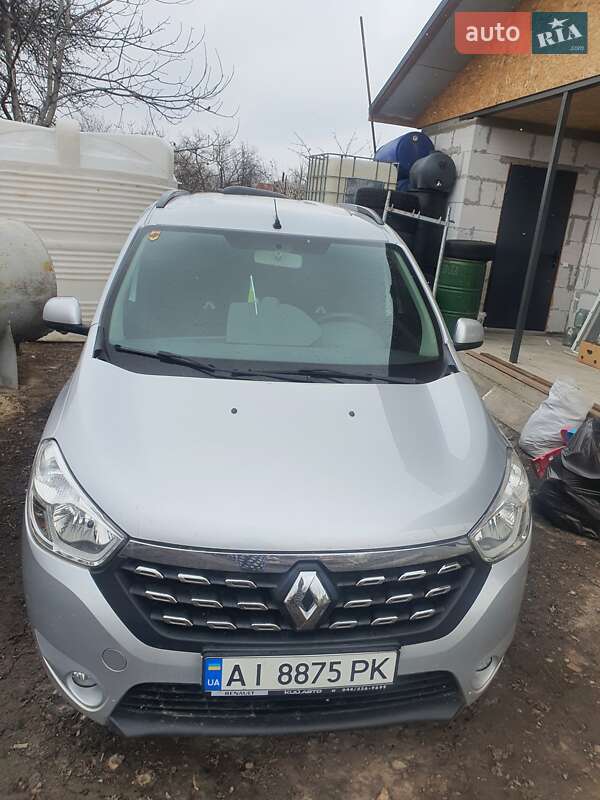 Мінівен Renault Lodgy