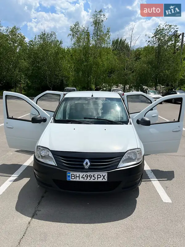 Renault Logan 2011