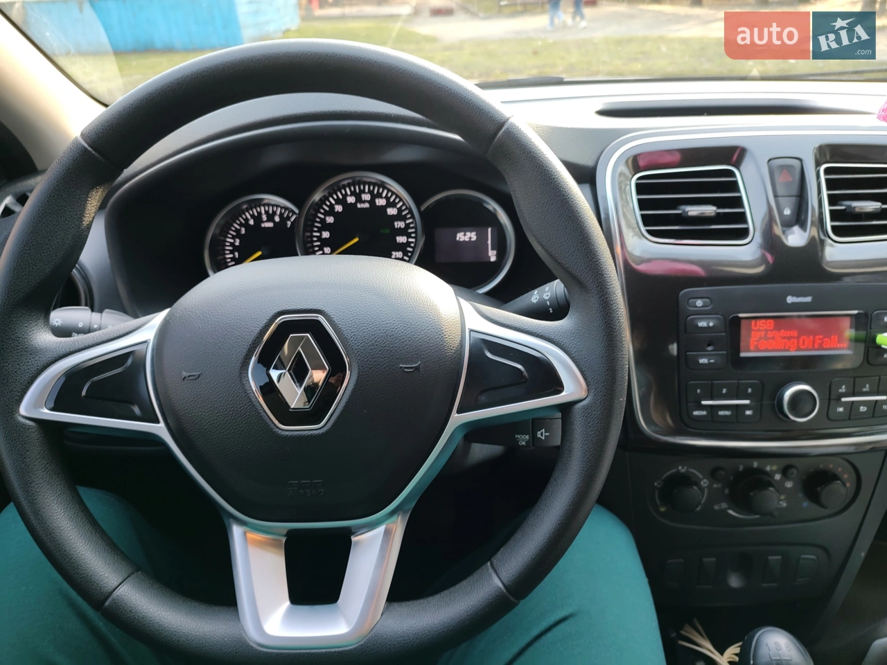 2021 Renault Logan - фото 1