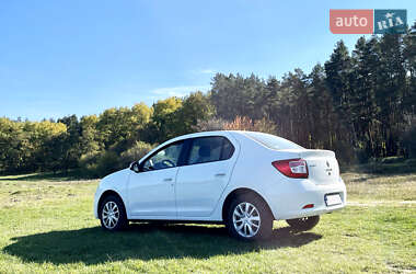 Renault Logan  2015