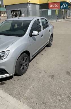Renault Logan  2018