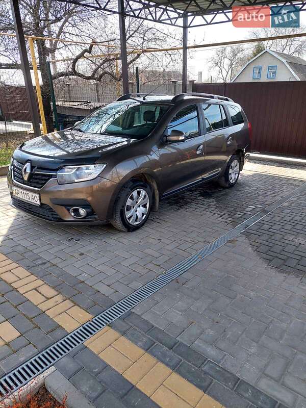 Универсал Renault Logan