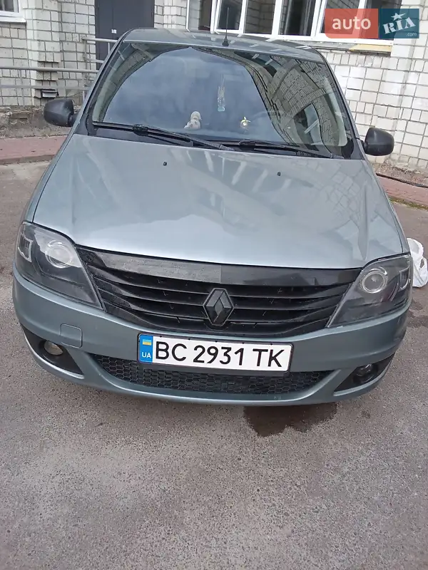 Renault Logan 2010