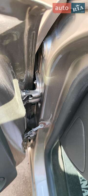 Седан Renault Logan 2013 в Львове фото 15 Седан Renault Logan 2013 в Львове