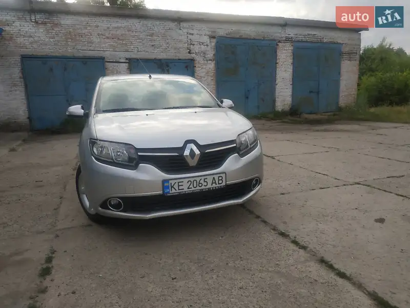 Renault Logan 2013