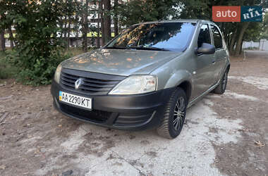 Renault Logan  2011