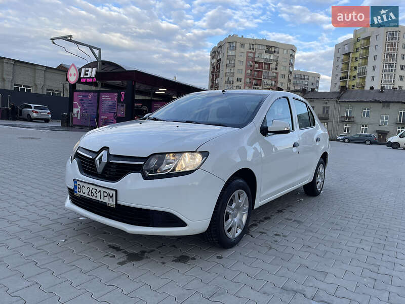 Легкові Renault Logan