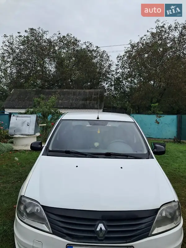Renault Logan 2011