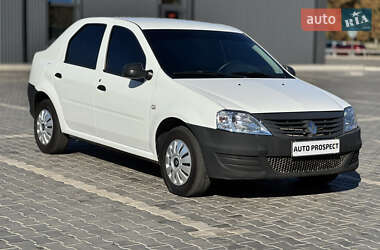 Renault Logan  2012