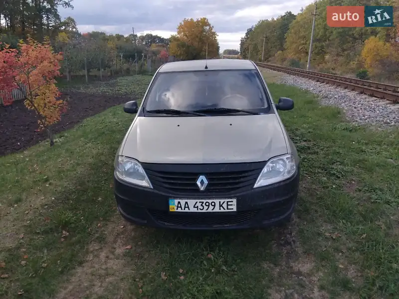 Renault Logan 2011