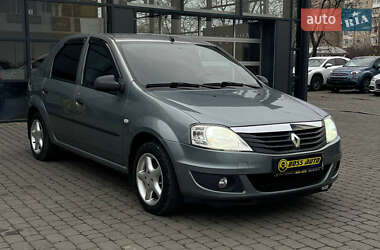 Renault Logan 2011