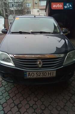 Renault Logan 2012