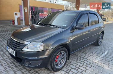 Renault Logan  2010