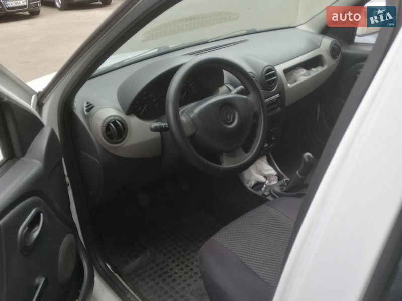 Седан Renault Logan 2011 в Киеве