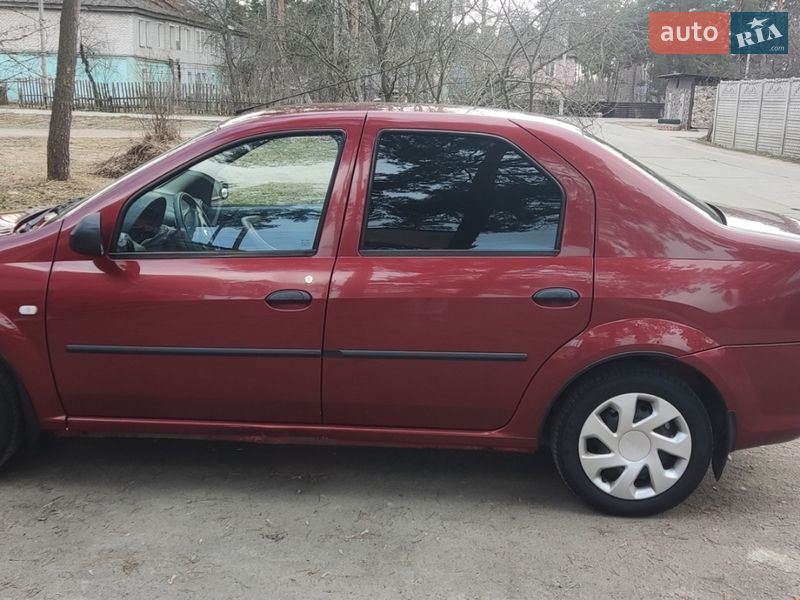 Седан Renault Logan 2011 в Житомирі