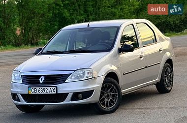 Renault Logan  2011