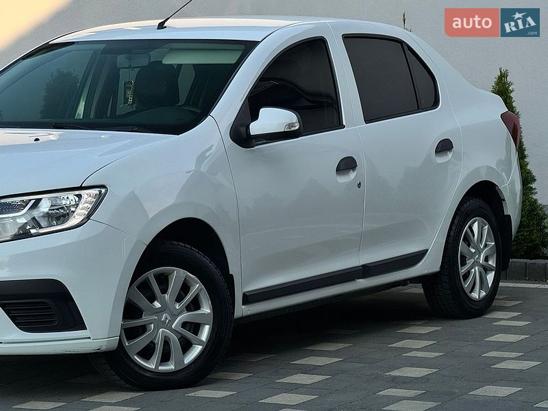 Седан Renault Logan 2017 в Дрогобыче