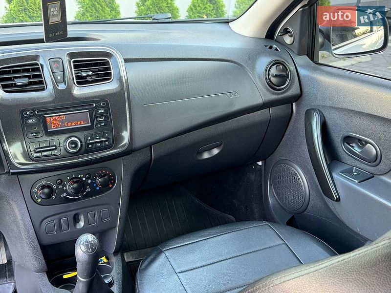 Седан Renault Logan 2017 в Дрогобыче