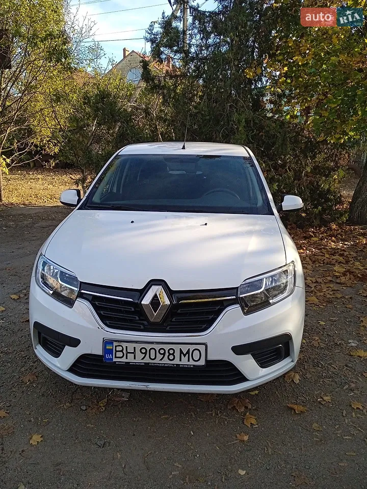 2020 Renault Logan - фото 1