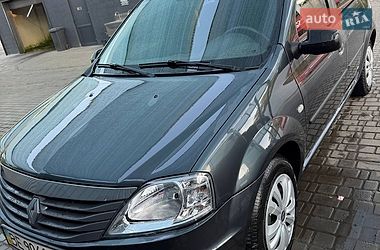 Renault Logan  2011