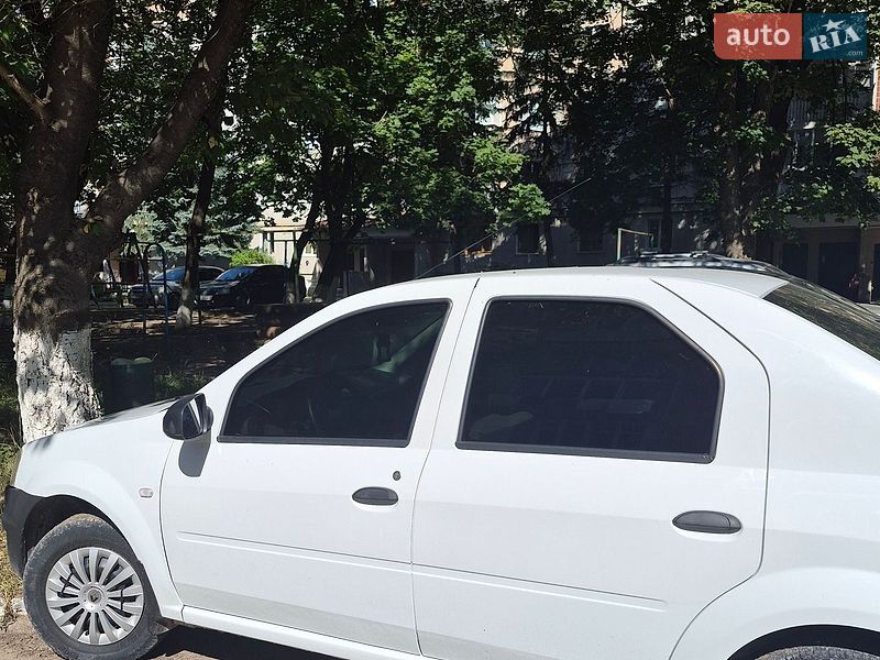 Renault Logan 2009