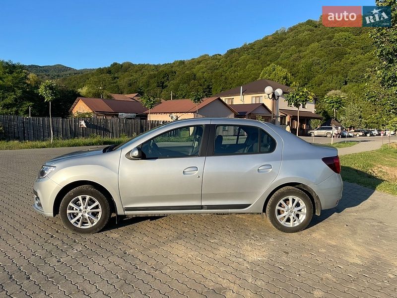 Седан Renault Logan 2021 в Сваляве