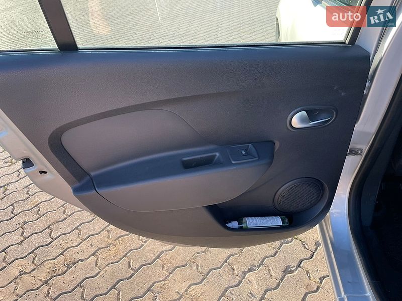 Седан Renault Logan 2021 в Сваляве