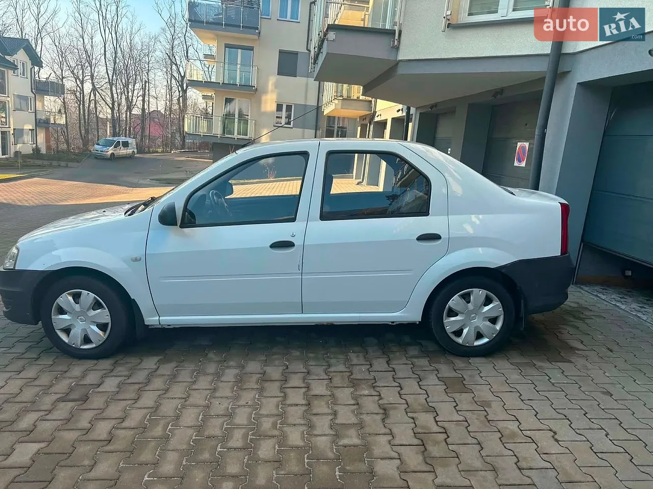 2011 Renault Logan - мініатюра 3