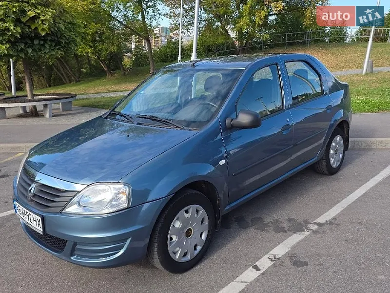 Renault Logan 2010