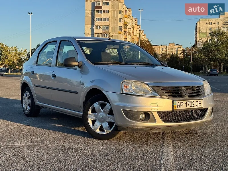 Renault Logan 2011