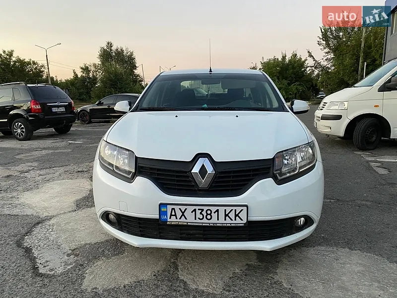 Renault Logan 2013