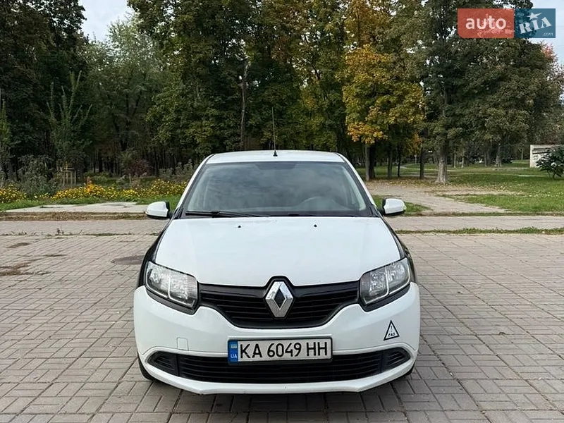 Renault Logan 2016